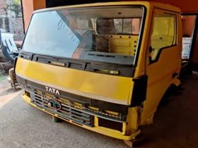 Yellow Used Tata ex Cabin