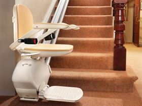 INDOOR ACORN STAIRLIFT