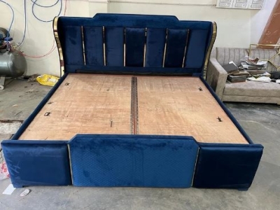 Luxurious King Size Bed