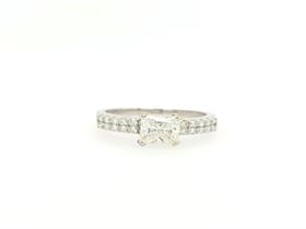 Moissanite Rings with Princess moissanite 