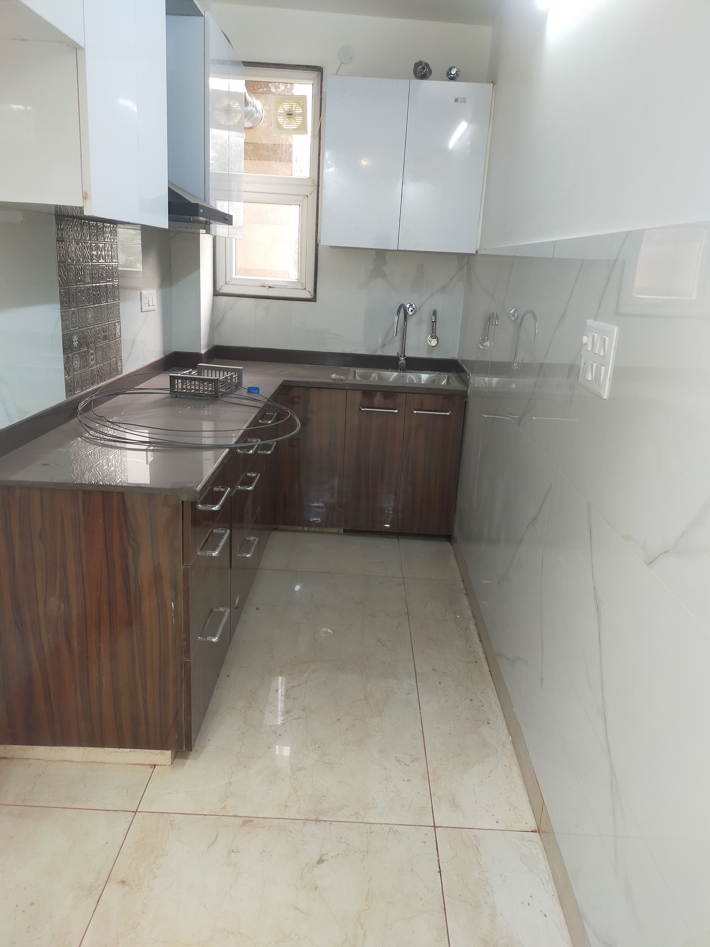 2Bhk flat in paschim vihar